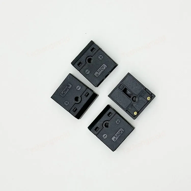 特诚科技PEI精密注塑件实拍 4